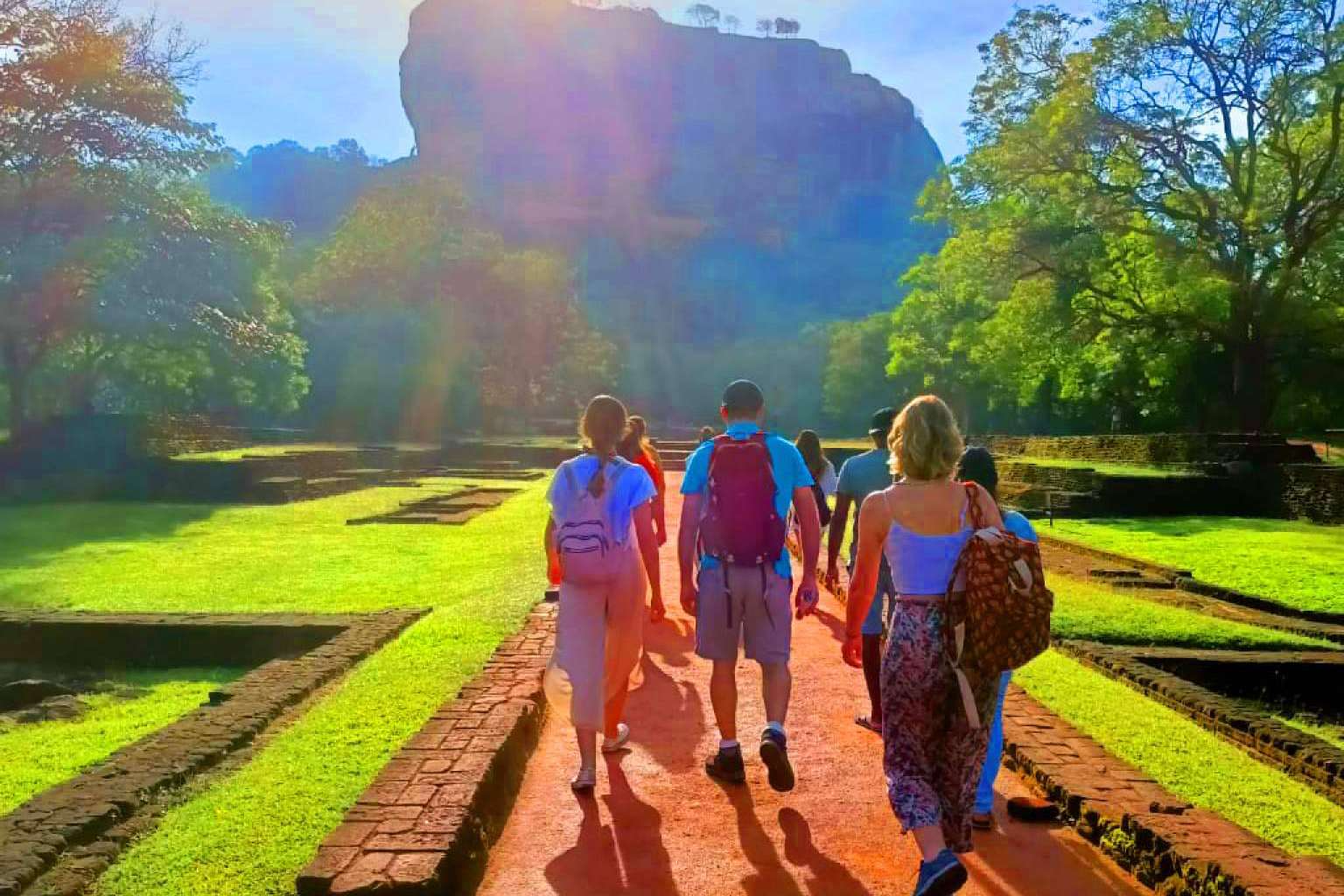 Explorar Sri Lanka en 2024 con la agencia local Viajes Eden