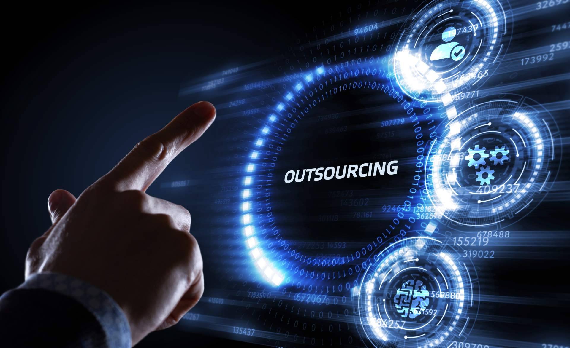 ICS ofrece servicios outsourcing para empresas de diferentes sectores
