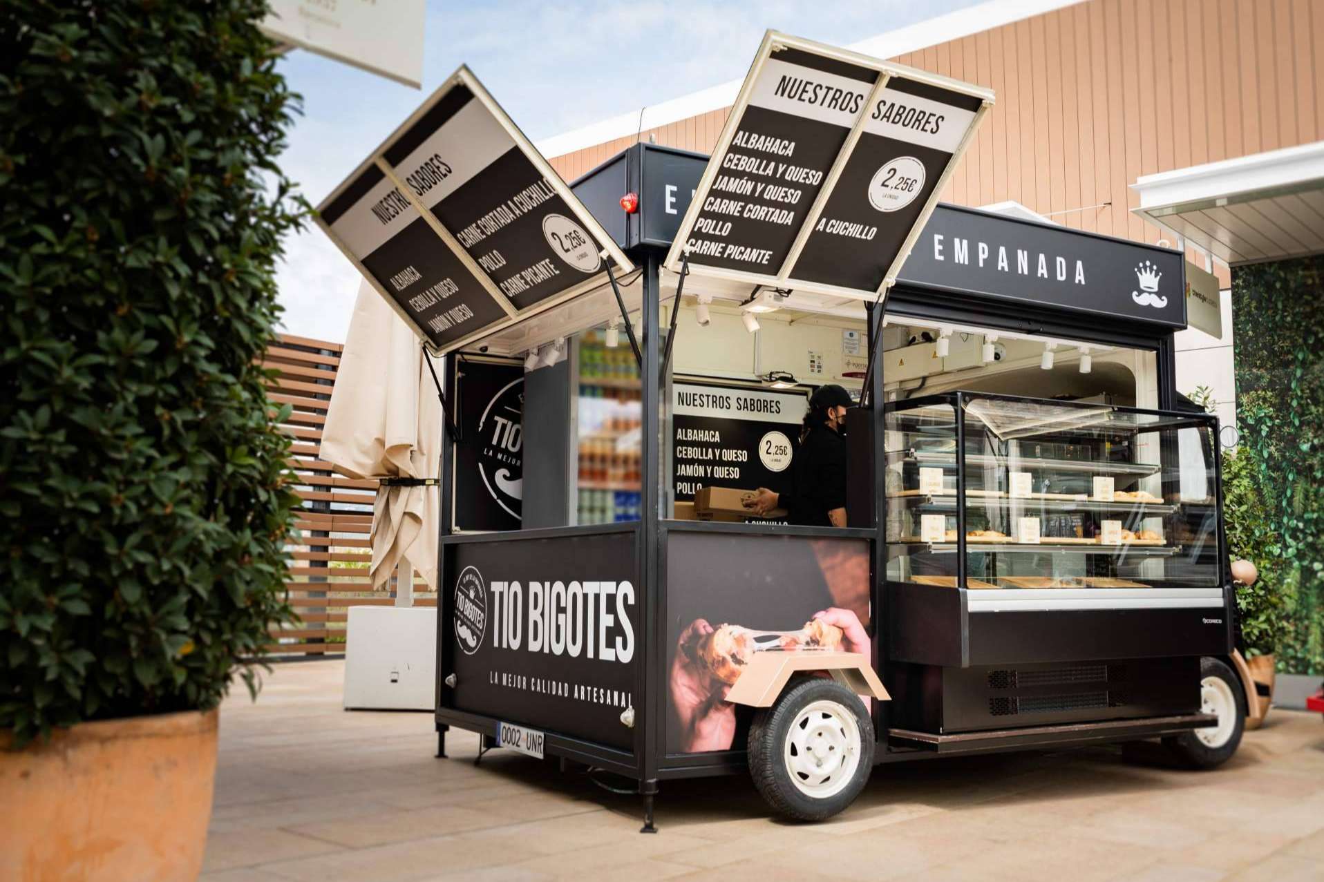 Tío Bigotes ofrece la posibilidad de probar el sabor auténtico de las empanadas argentinas en España