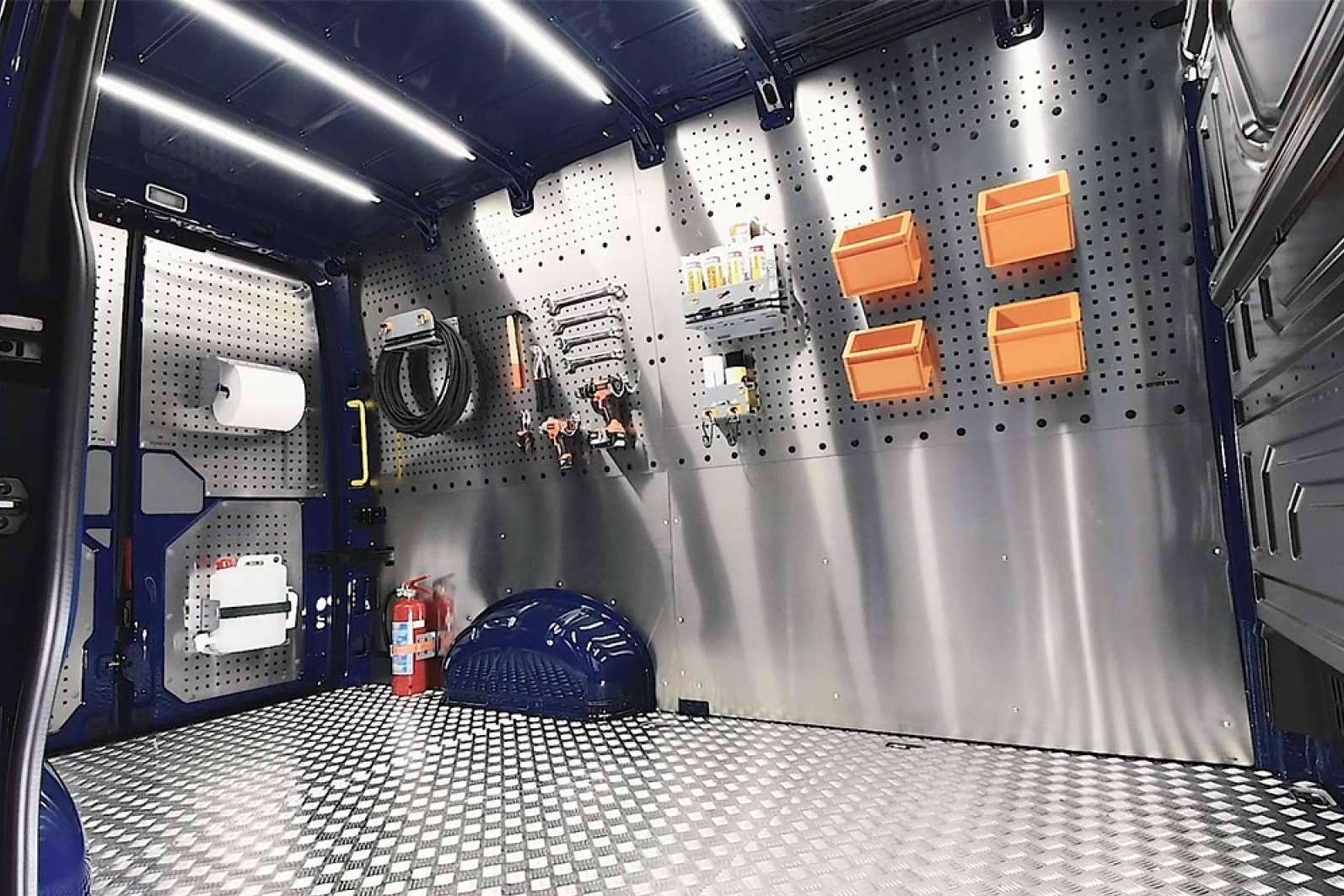 Cómo aumentar la protección de las furgonetas con los revestimientos internos de aluminio de Valsat