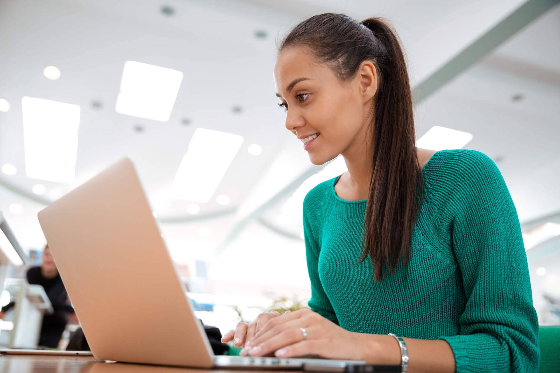 Instituto referente en la impartición de másteres online de la mano de ISEB