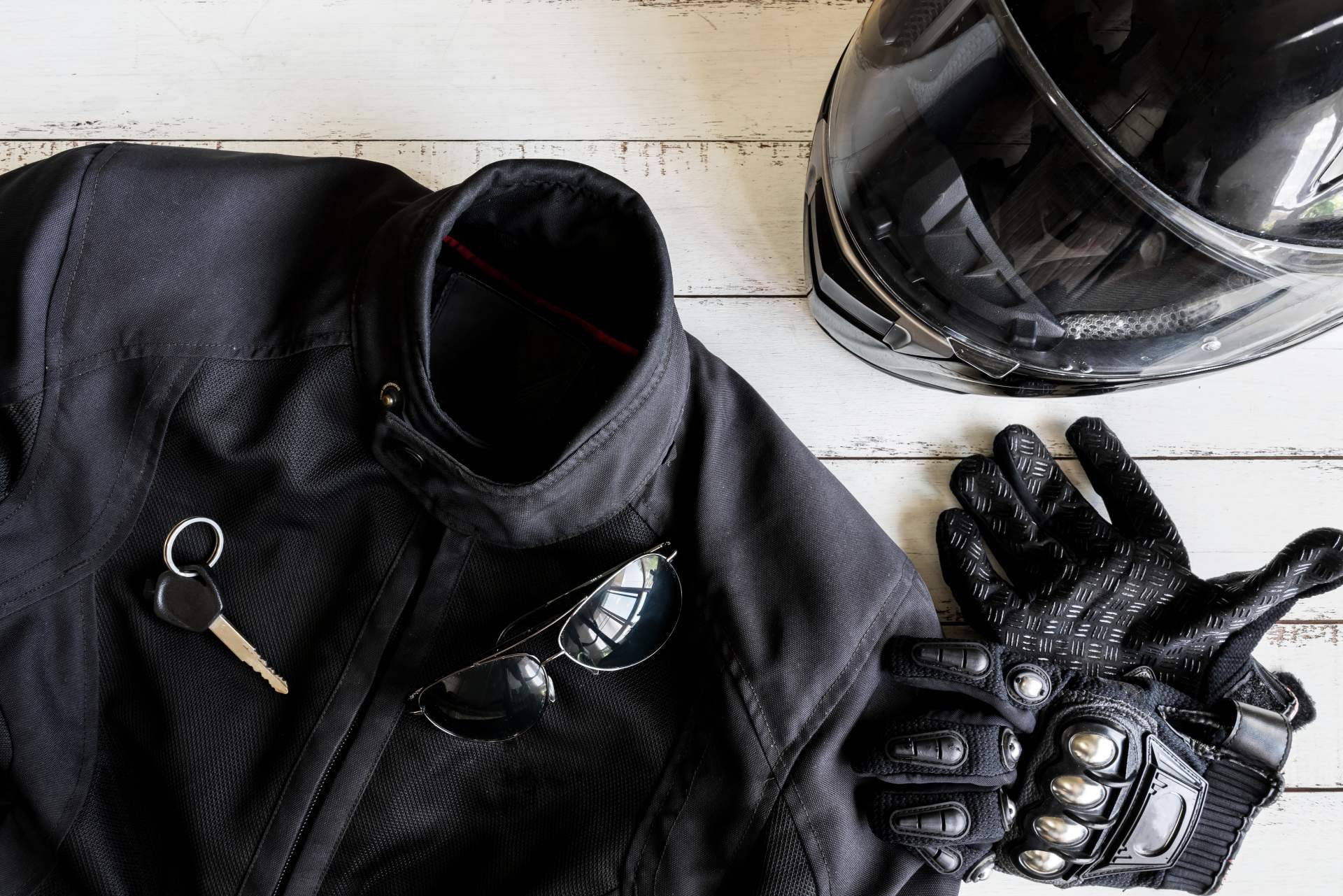 Accesorios de moto imprescindibles para combatir el frío