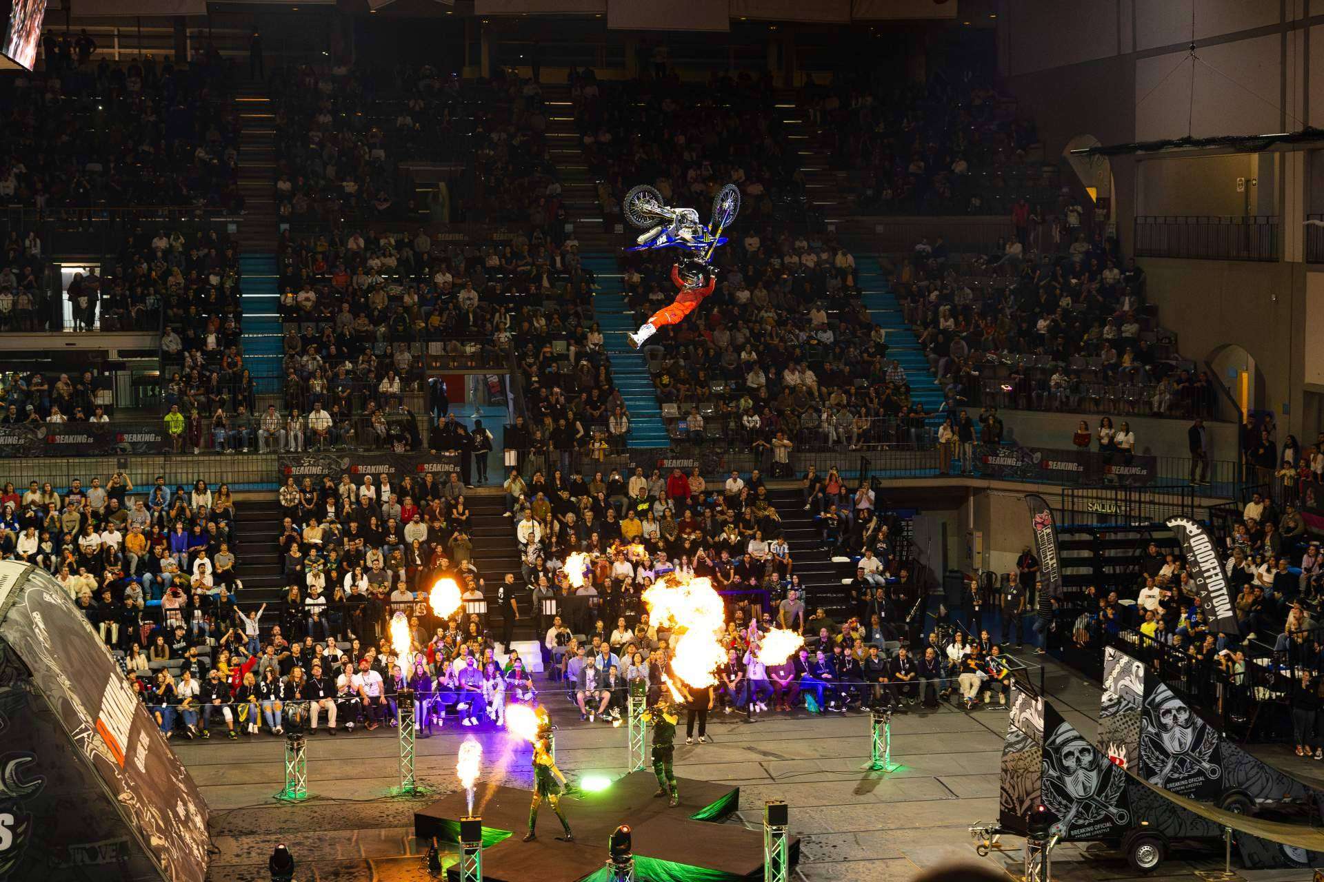 El Palacio de Deportes de Granollers vibra con el Freestyle Show