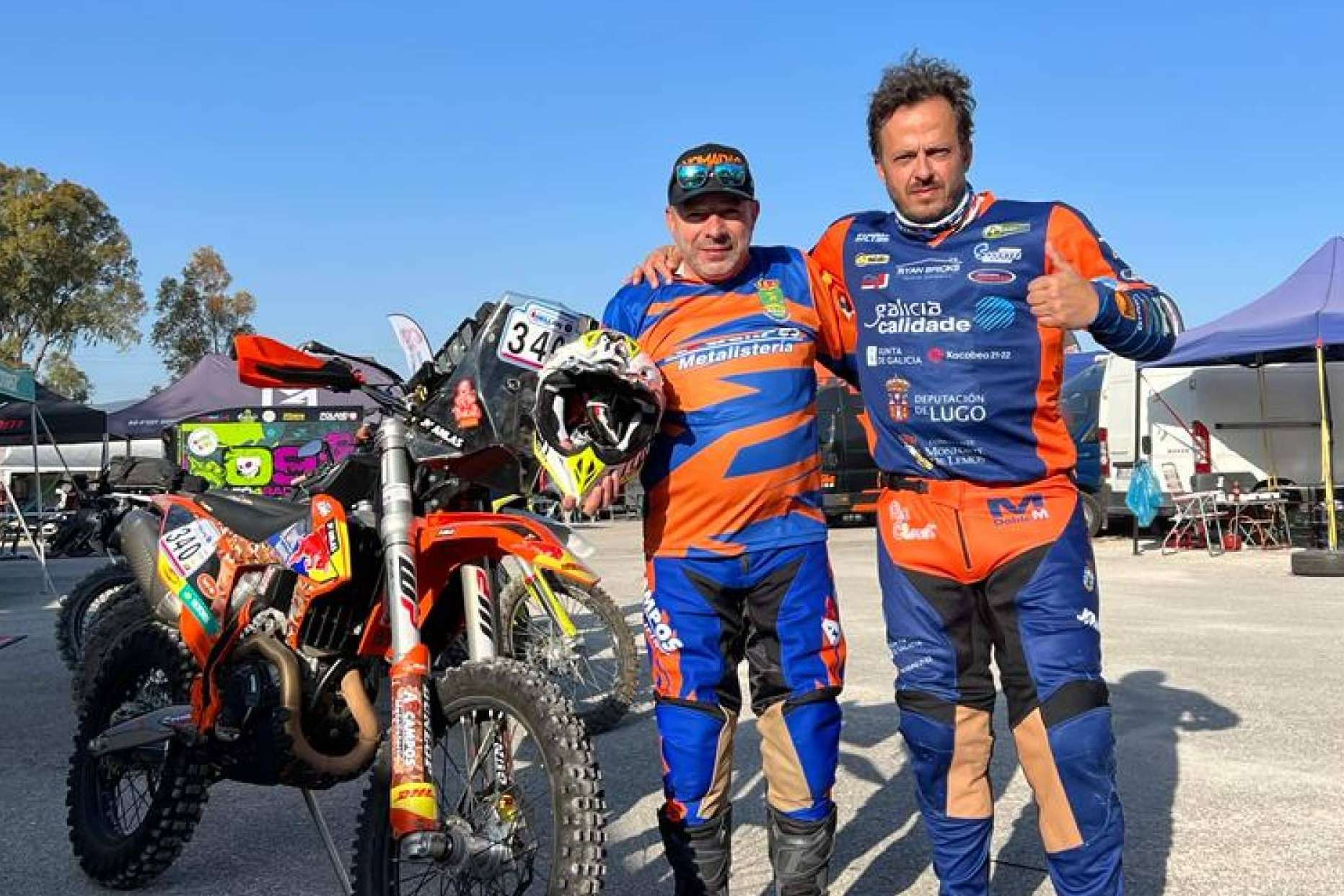 Ropa de motocross personalizada; el servicio que distingue a ADHESIVOSEMBARRADOS