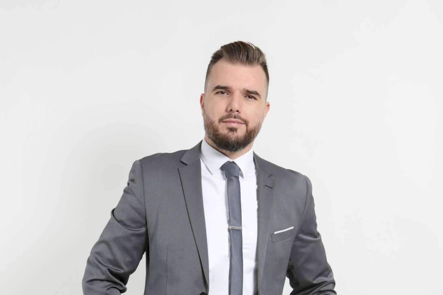 Rentabilidad y Cultura; Saguar Real Estate presenta un nuevo piso en la Plaza Mayor de Madrid