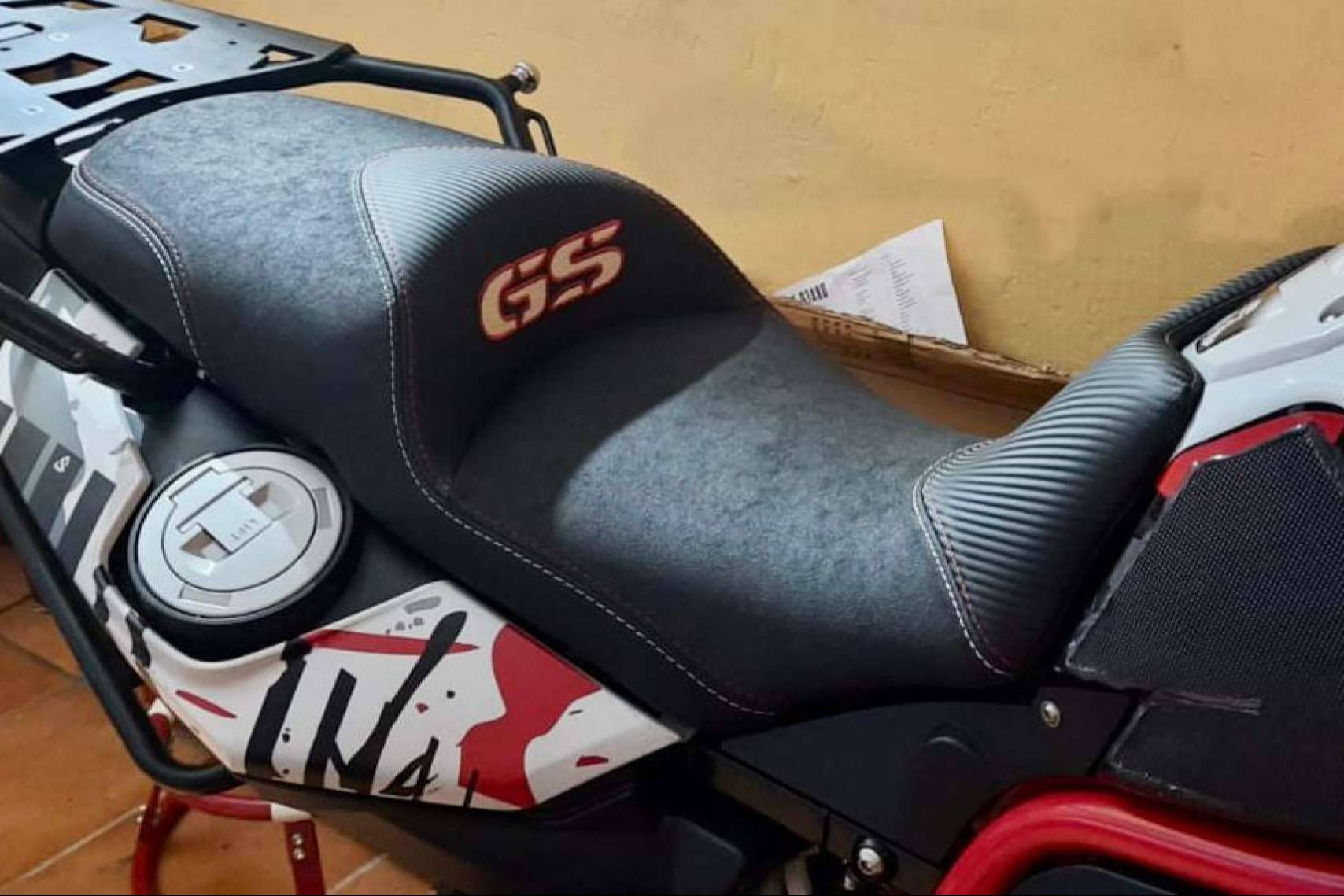 JM Fundas transforma la experiencia de conducción con asientos de moto a medida