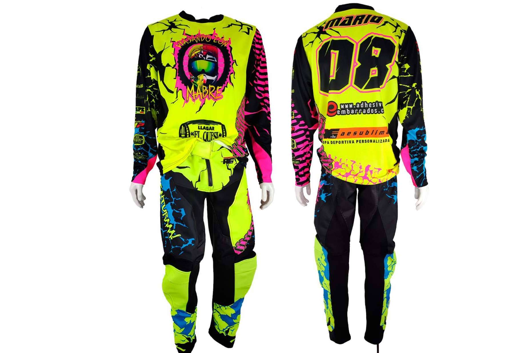 Personalización y resistencia en equipaciones offroad para la nueva temporada con ADHESIVOSEMBARRADOS