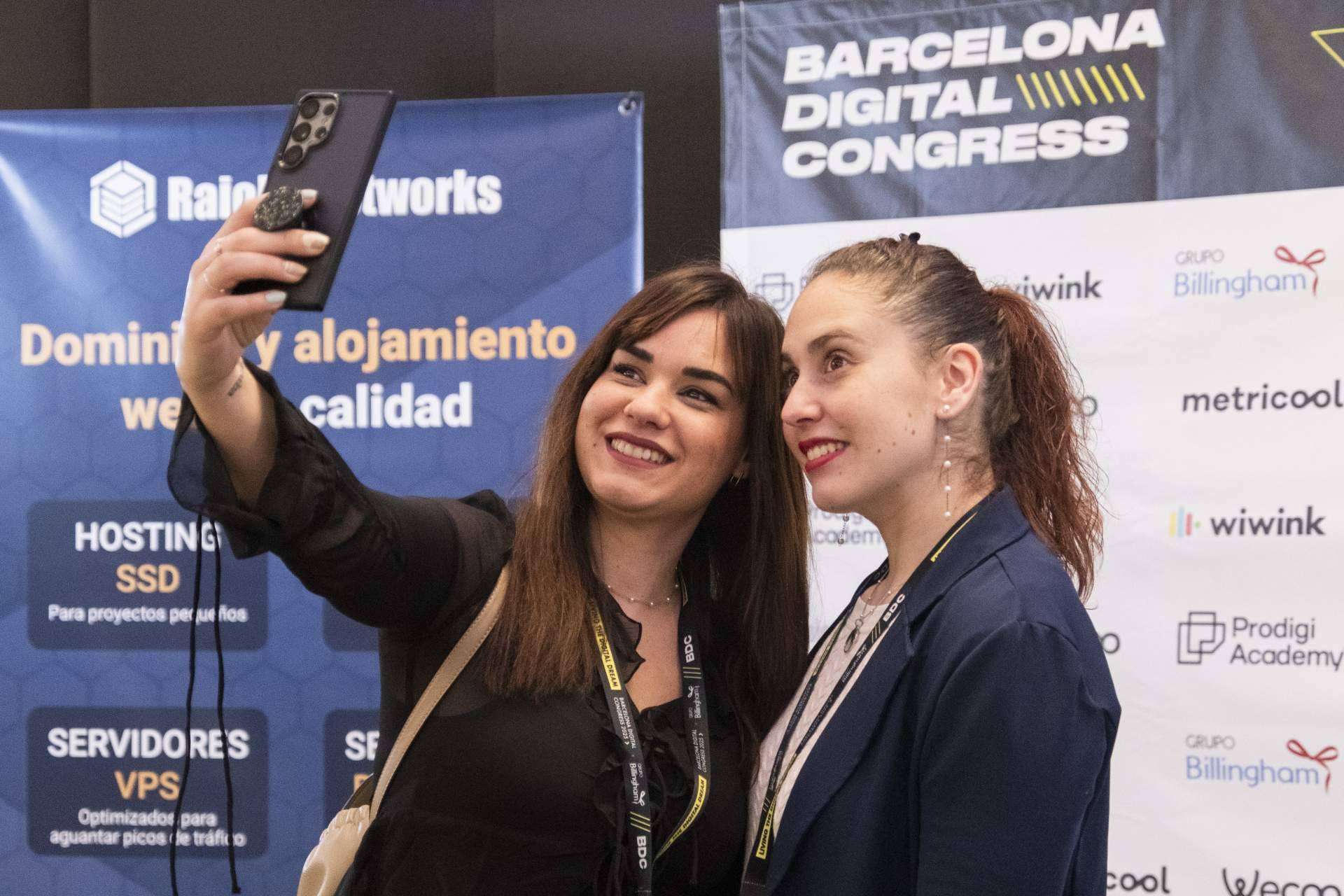 250 Profesionales se Reúnen para Transformar el Futuro del Mercado Digital