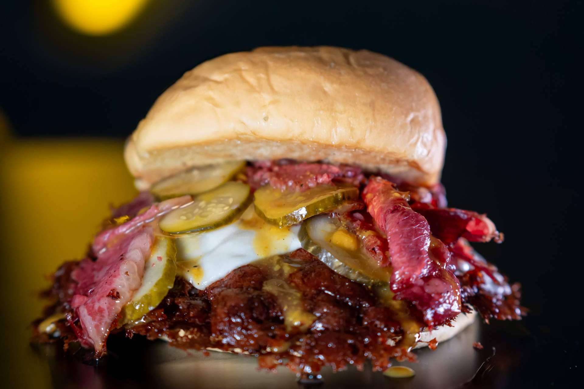 Tximist revoluciona la escena gastronómica con sus Smash Burgers en Bilbao