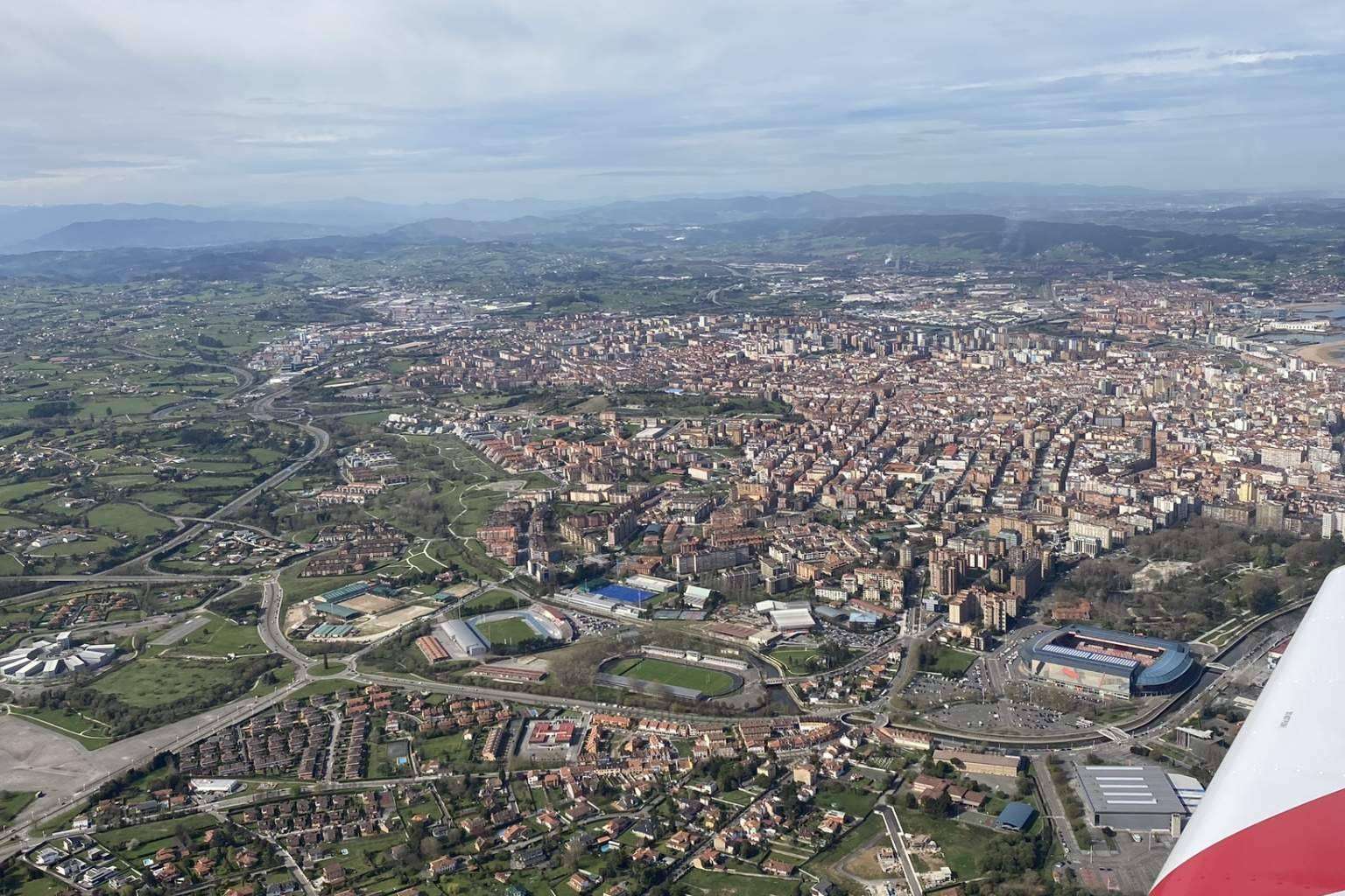 Desafíos meteorológicos en Asturias, formación clave para futuros pilotos de ultraligero