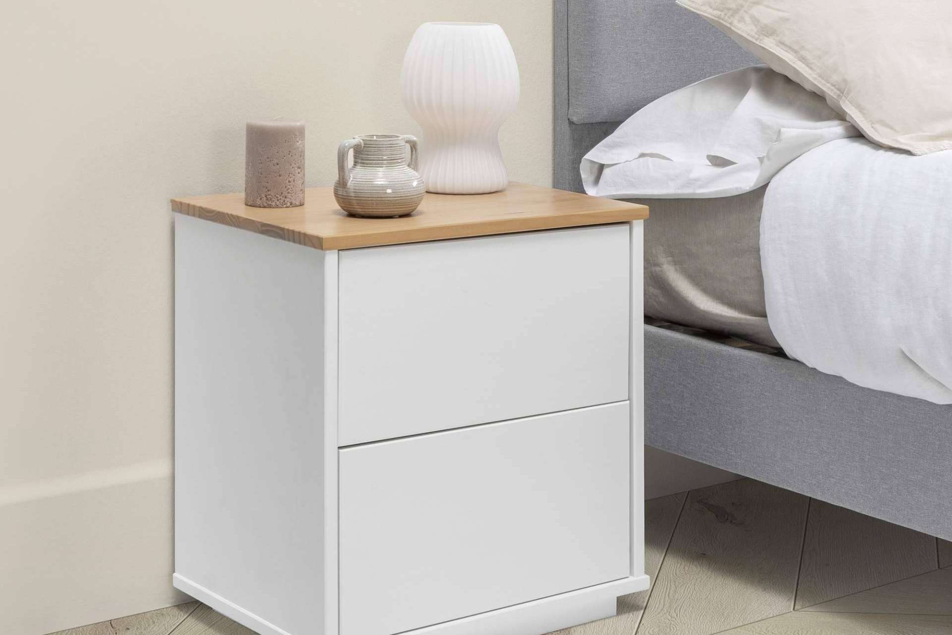 Top Mueble marca tendencia con su nuevalínea de mesitas de noche originales