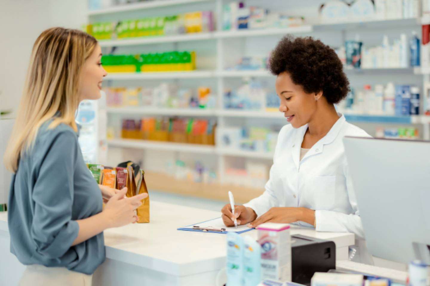 Farmacéuticos en busca de titularidad encuentran en la formación una herramienta decisiva