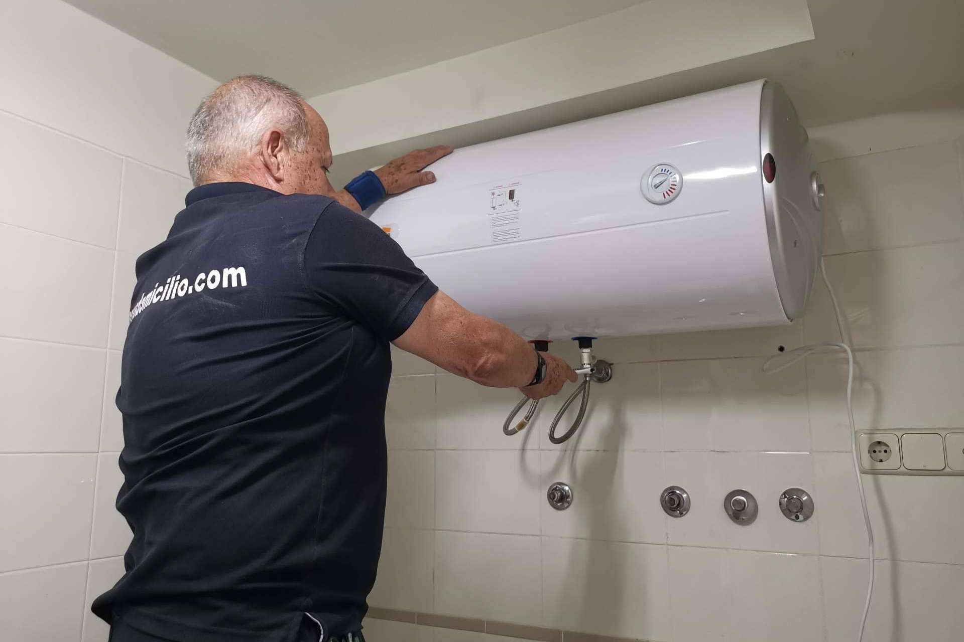 Arreglo a Domicilio, asistencia técnica para termos de gas y calderas en Tenerife