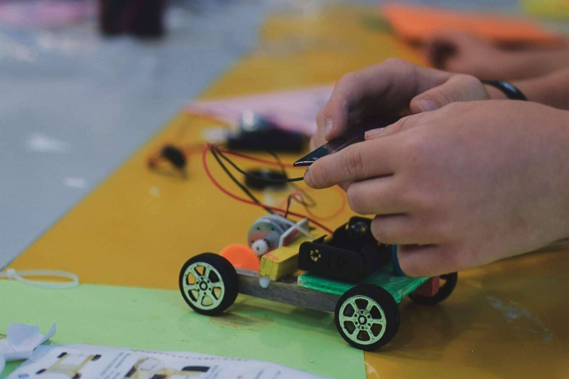 Campamento de verano tecnológico en inglés en Torrelodones con enfoque STEM