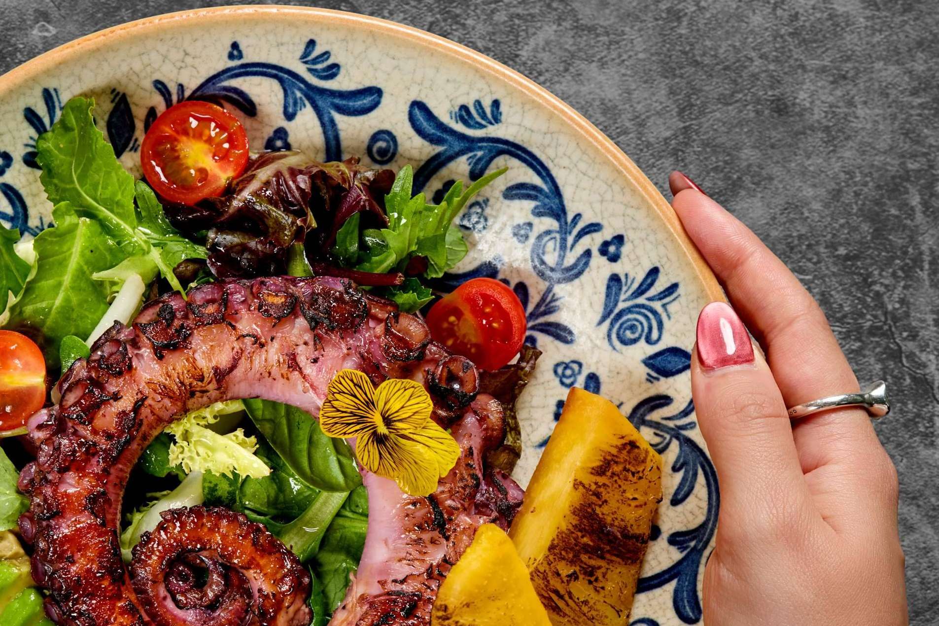 Un refugio gastronómico en La Rambla; CentOnze presenta su nueva propuesta estacional