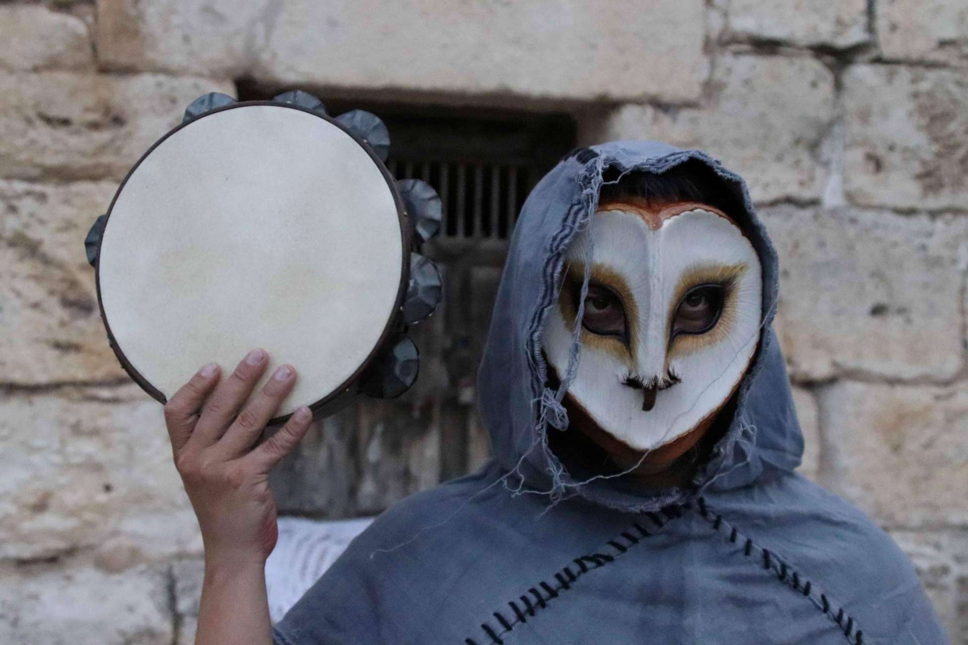 Castora Herz su nuevo single Espejo Sol y Luna