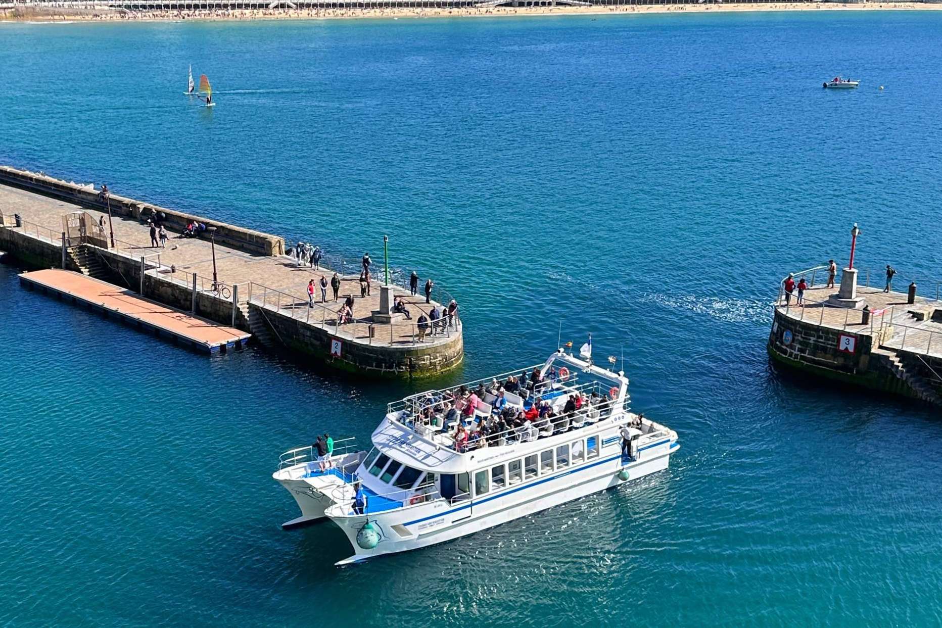 La hibridación del Catamarán Finanzauto Ciudad de San Sebastián es una realidad