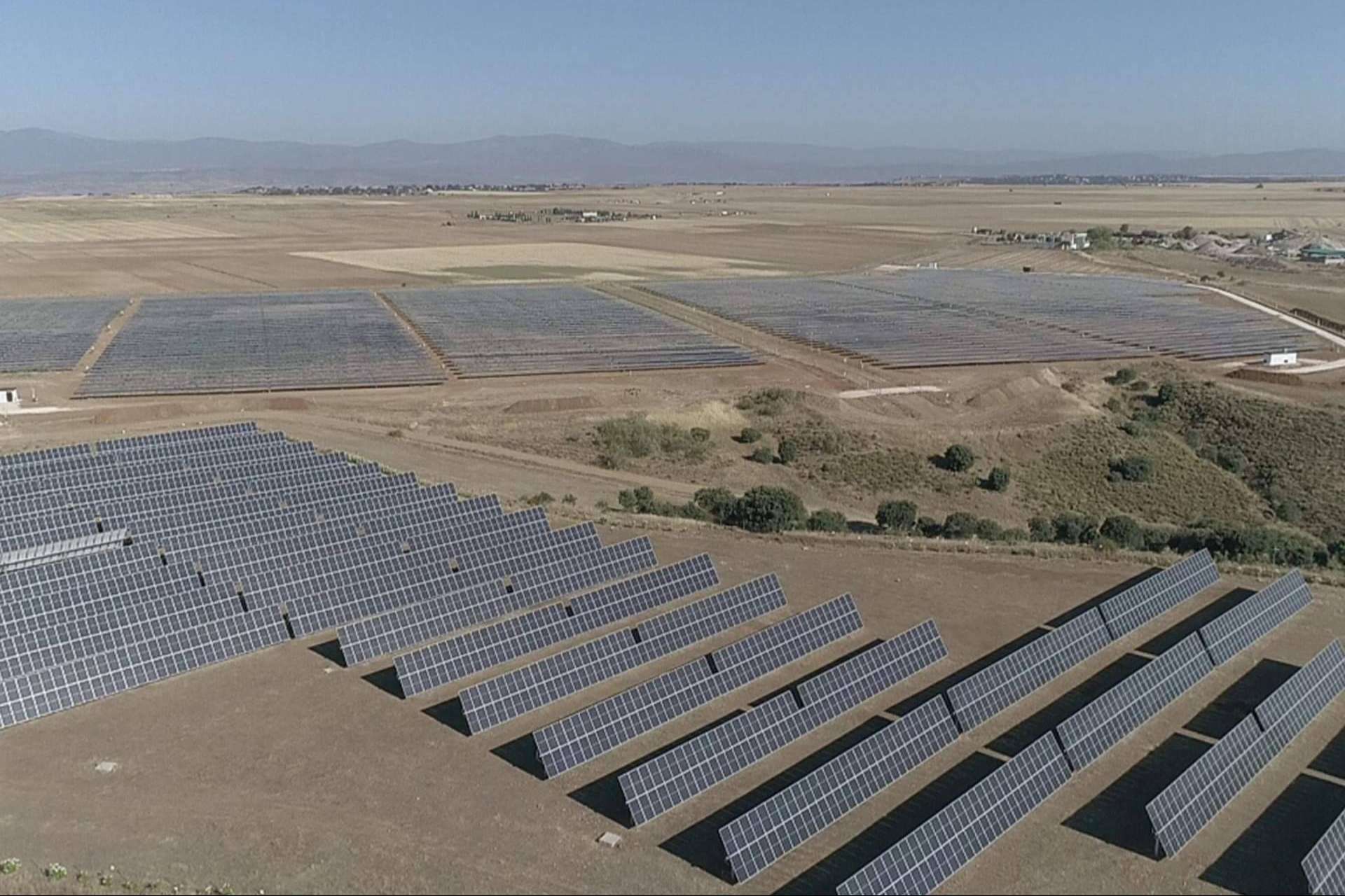 Aragón sumará 160 MW solares con tres parques de Capital Dynamics y 110 millones de Nord/LB