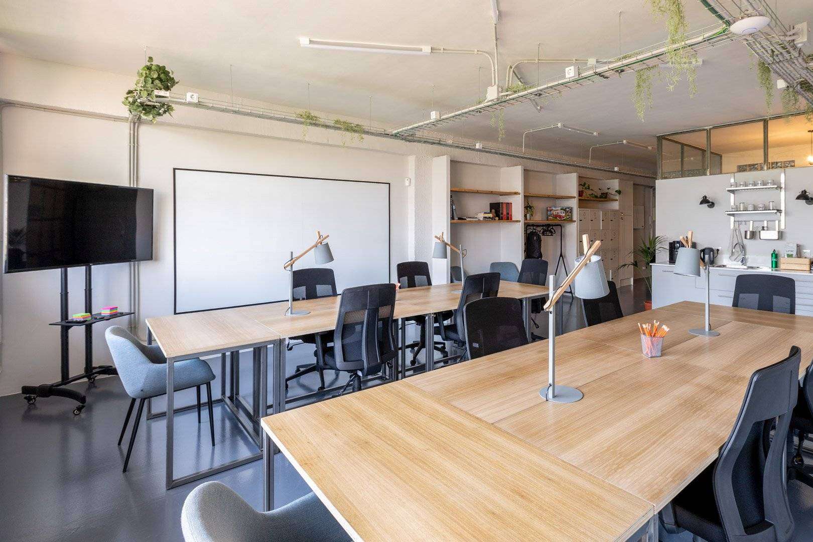 Cómo calcular el tamaño ideal de oficina para una startup?; Guía práctica para evitar errores
