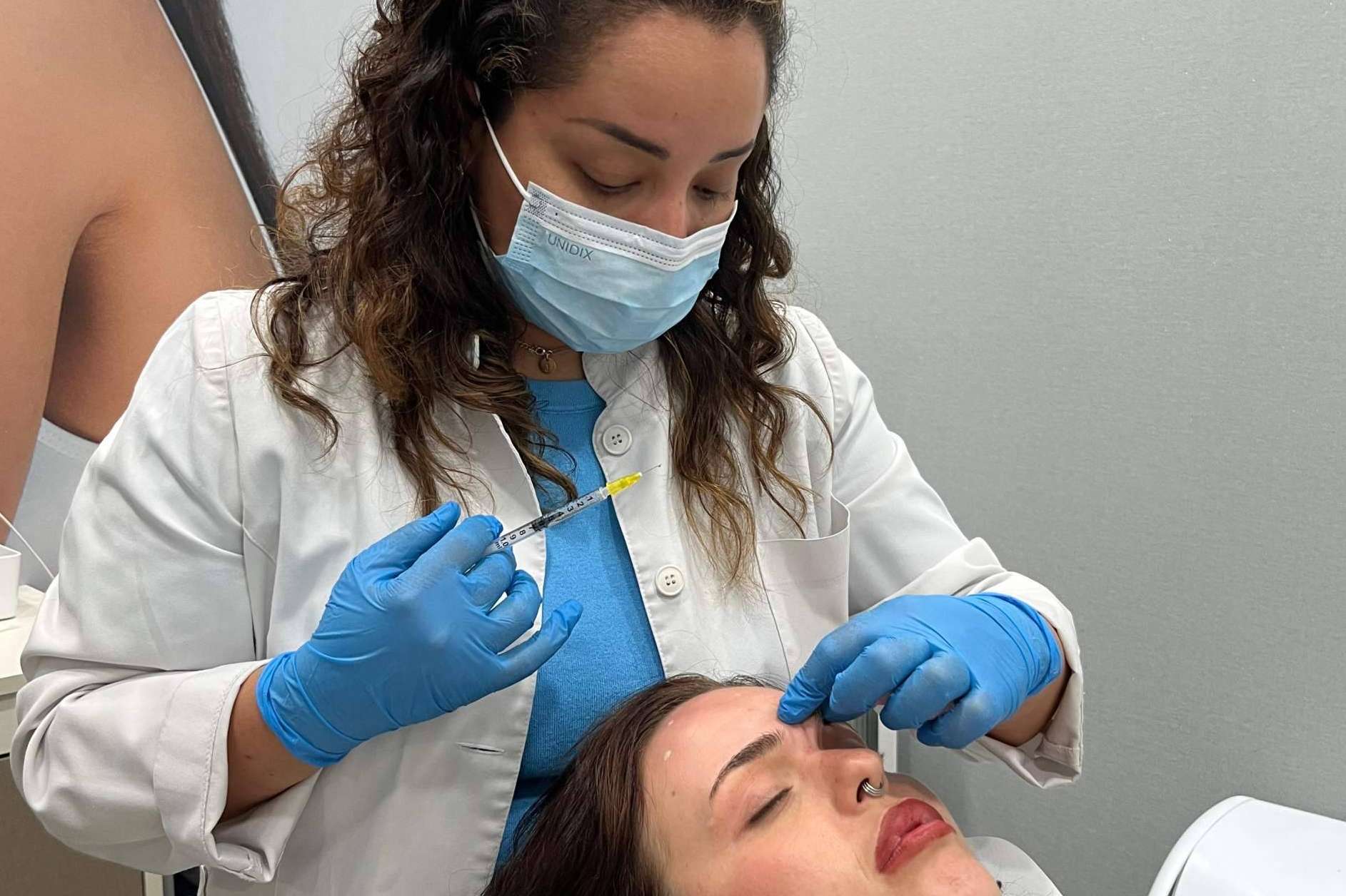 Tratamientos con neuromoduladores en 360Clinics para una piel visiblemente más firme y rejuvenecida