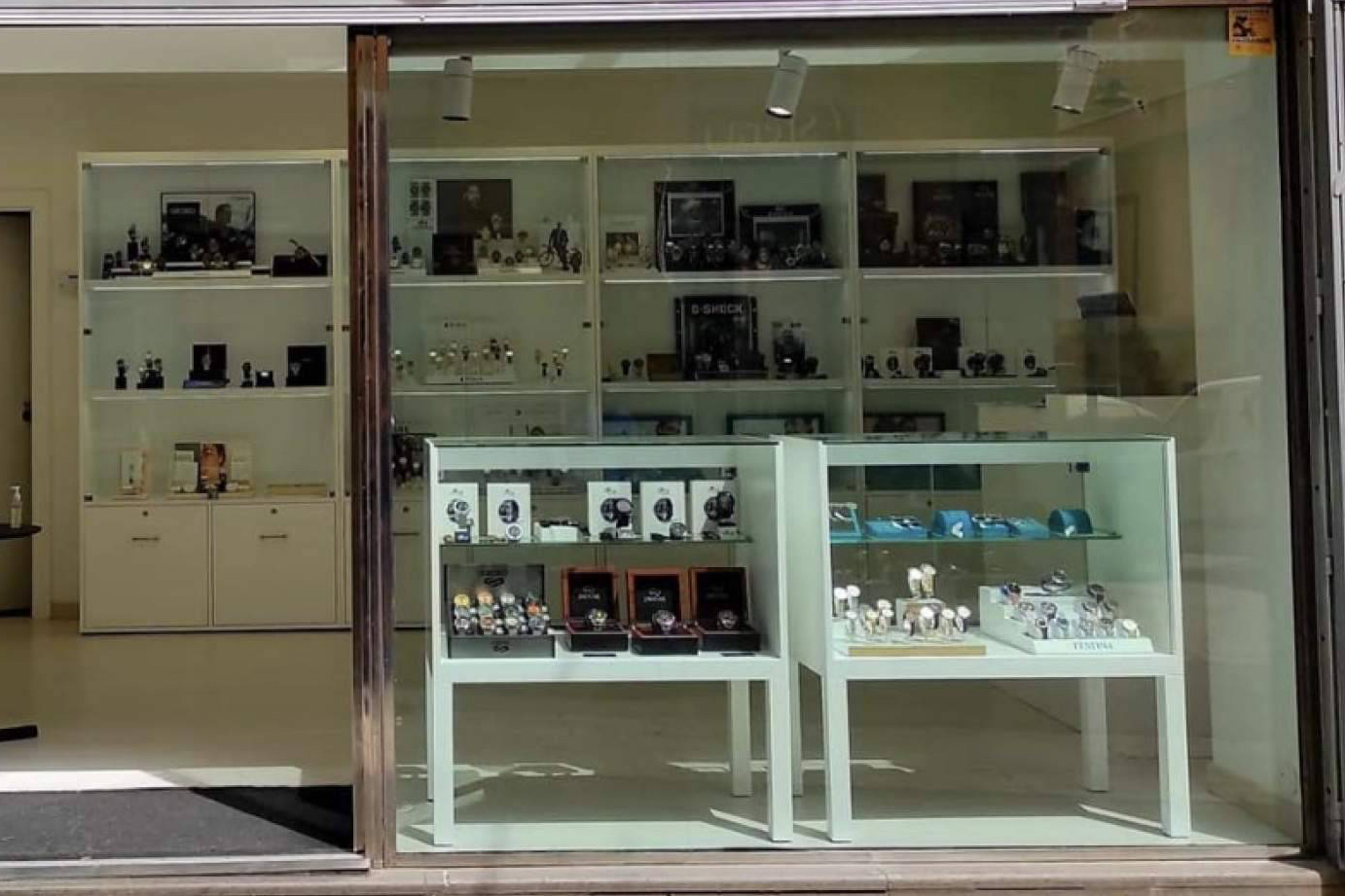 Relojes de marcas top, la nueva propuesta de Elegance con servicio exprés y trato exclusivo