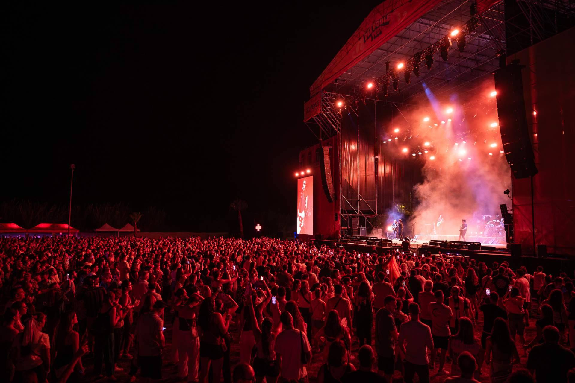 Del Poble Fest arrasa en su primera edición con 17.500 personas
