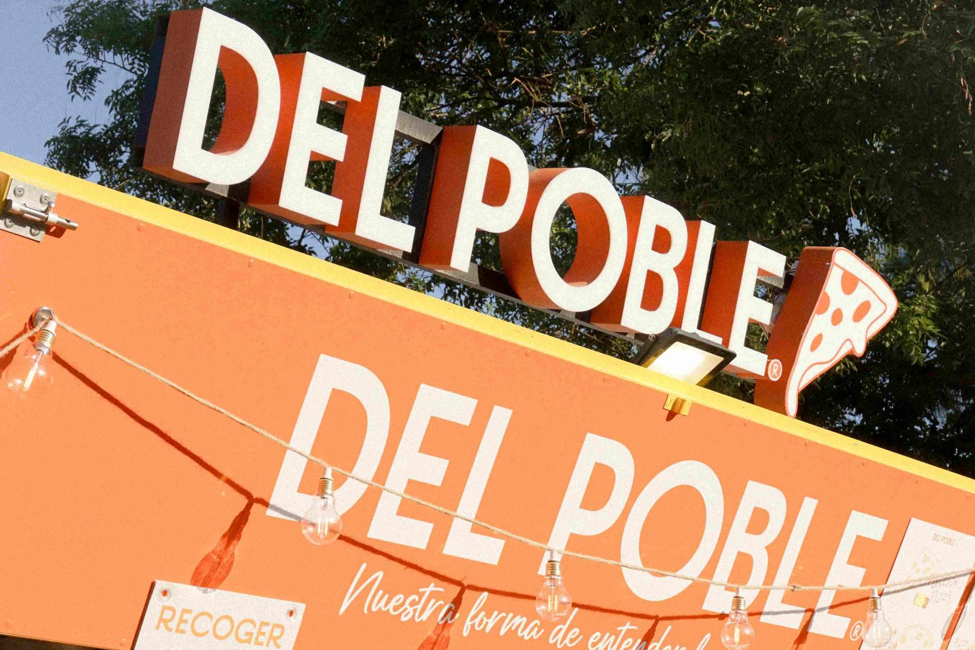 Del Poble Pizzería se suma a los festivales con del Poble Festival