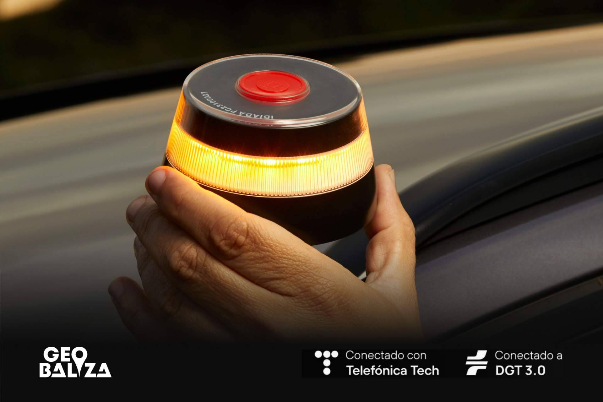 Geobaliza, la baliza V16 conectada y certificada por la DGT, disponible por 29,90 euros