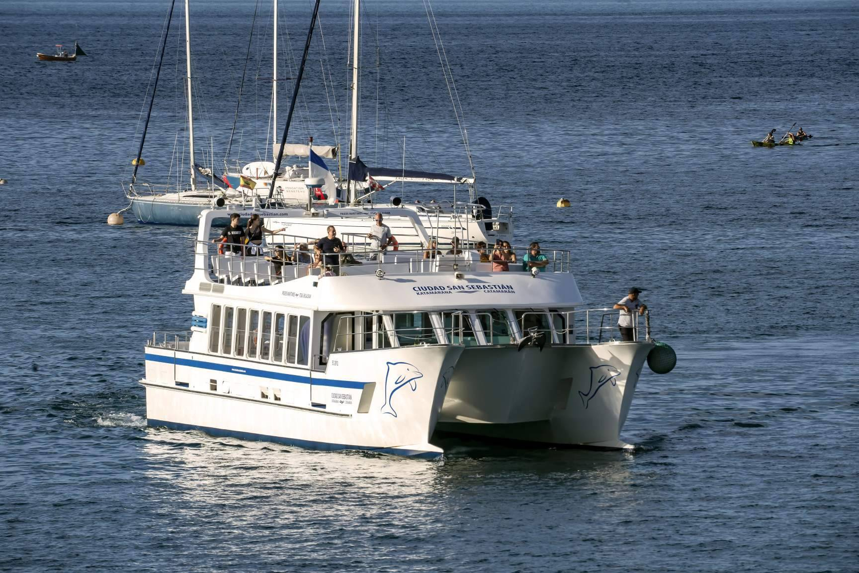 El Catamarán Finanzauto Ciudad San Sebastián cierra con éxito su primera temporada 0 emisiones