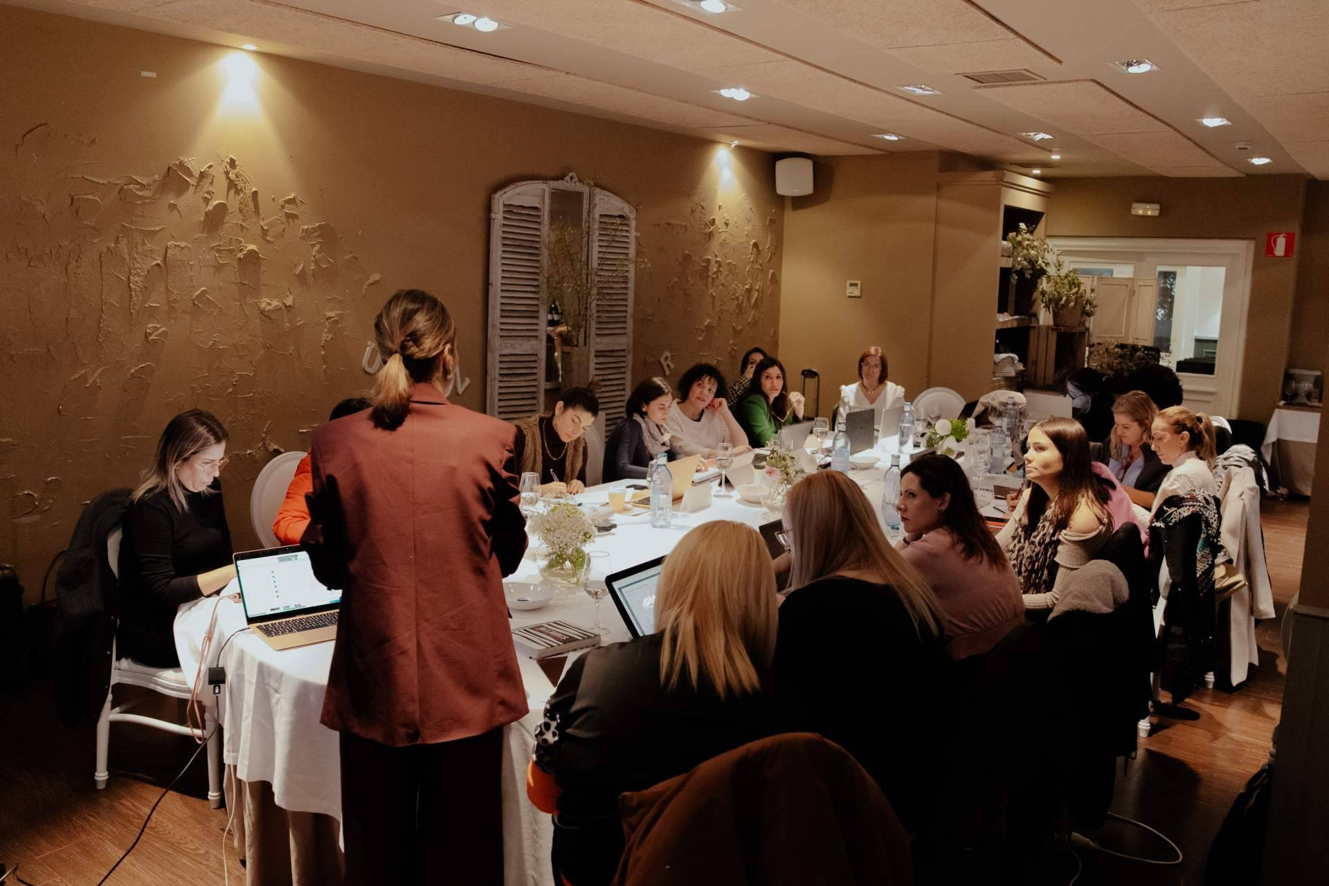 Belleza profesional en España; crecimiento, concentración y un nuevo orden competitivo en 2026