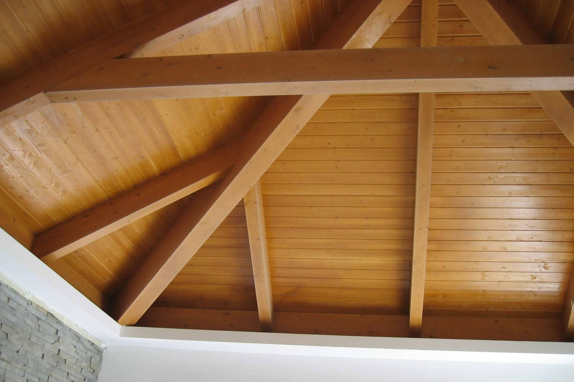 Paneles sándwich de madera, la solución para renovar cubiertas con la llegada de la primavera