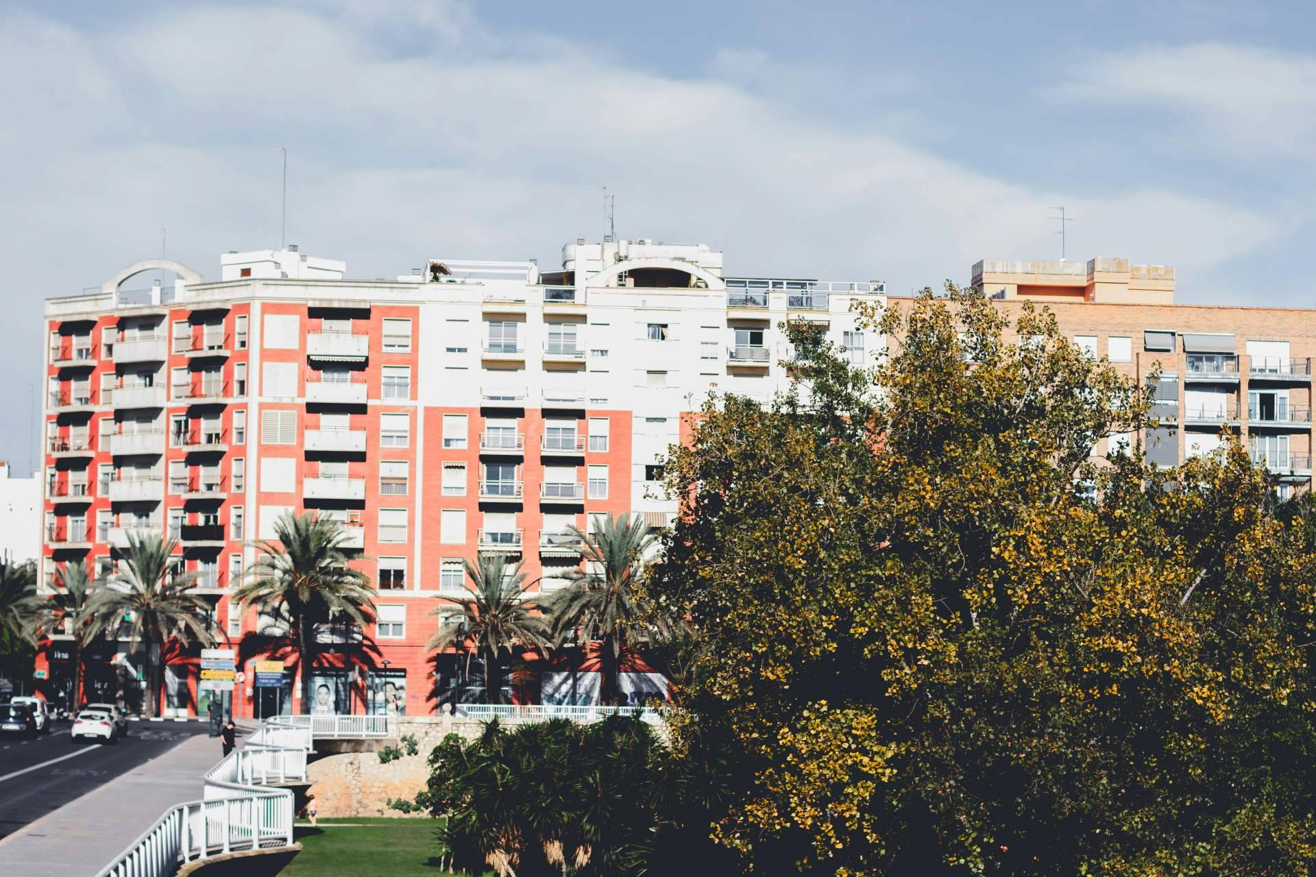 Cuánto se paga realmente de impuestos al comprar un piso en España