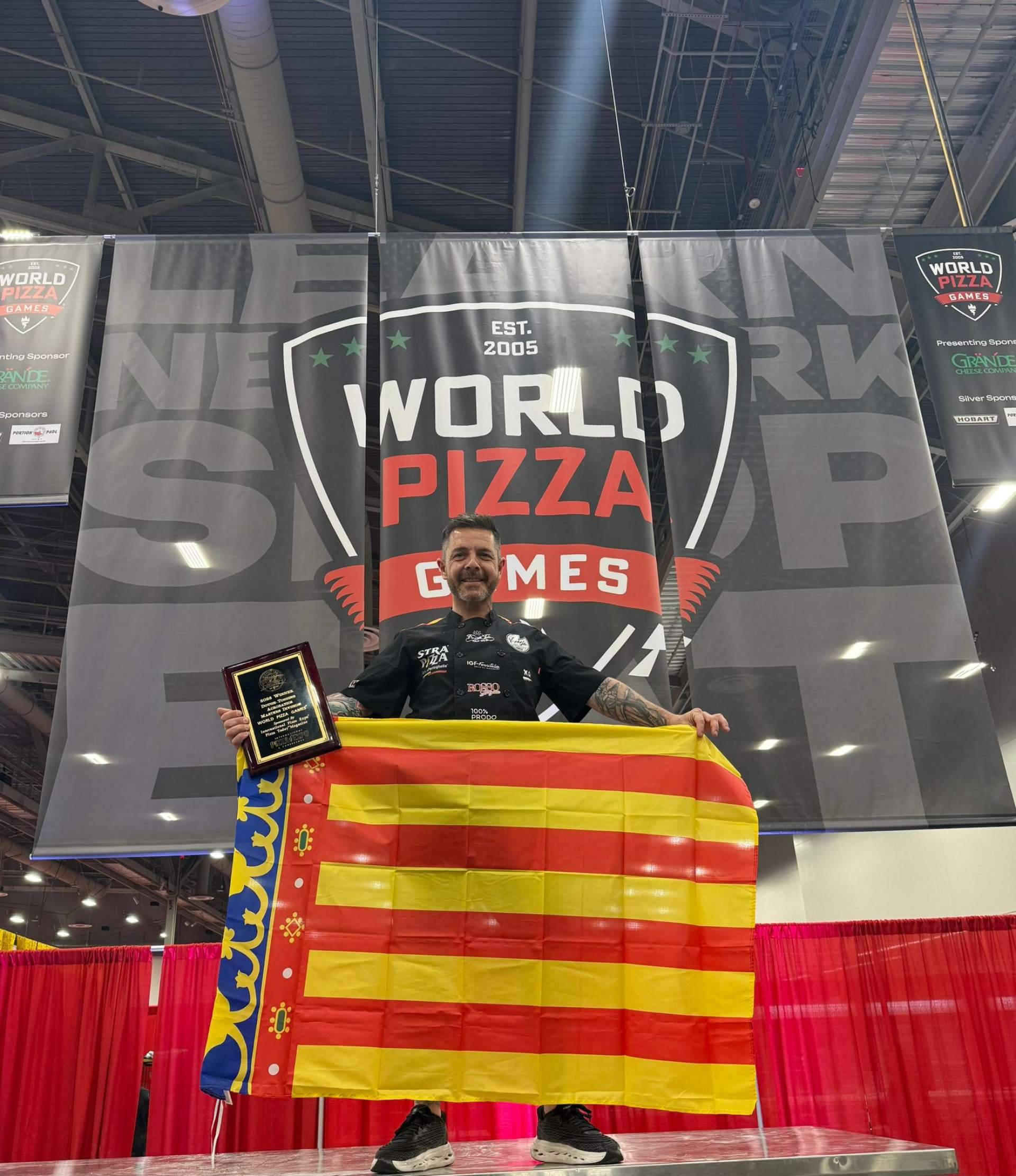 Francis Tolu, tetracampeón mundial, logra un nuevo hito en las Olimpiadas de la Pizza en América