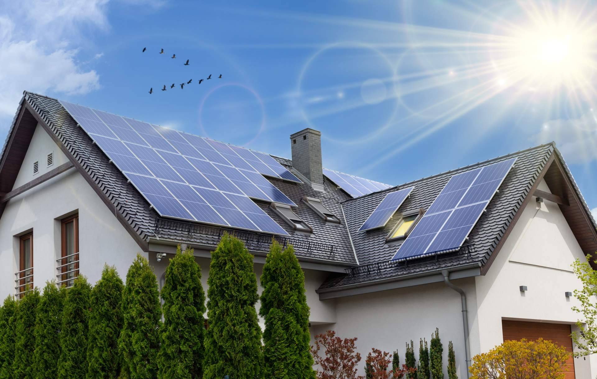 El avance de la fotovoltaica impulsa la demanda de sistemas eléctricos personalizados