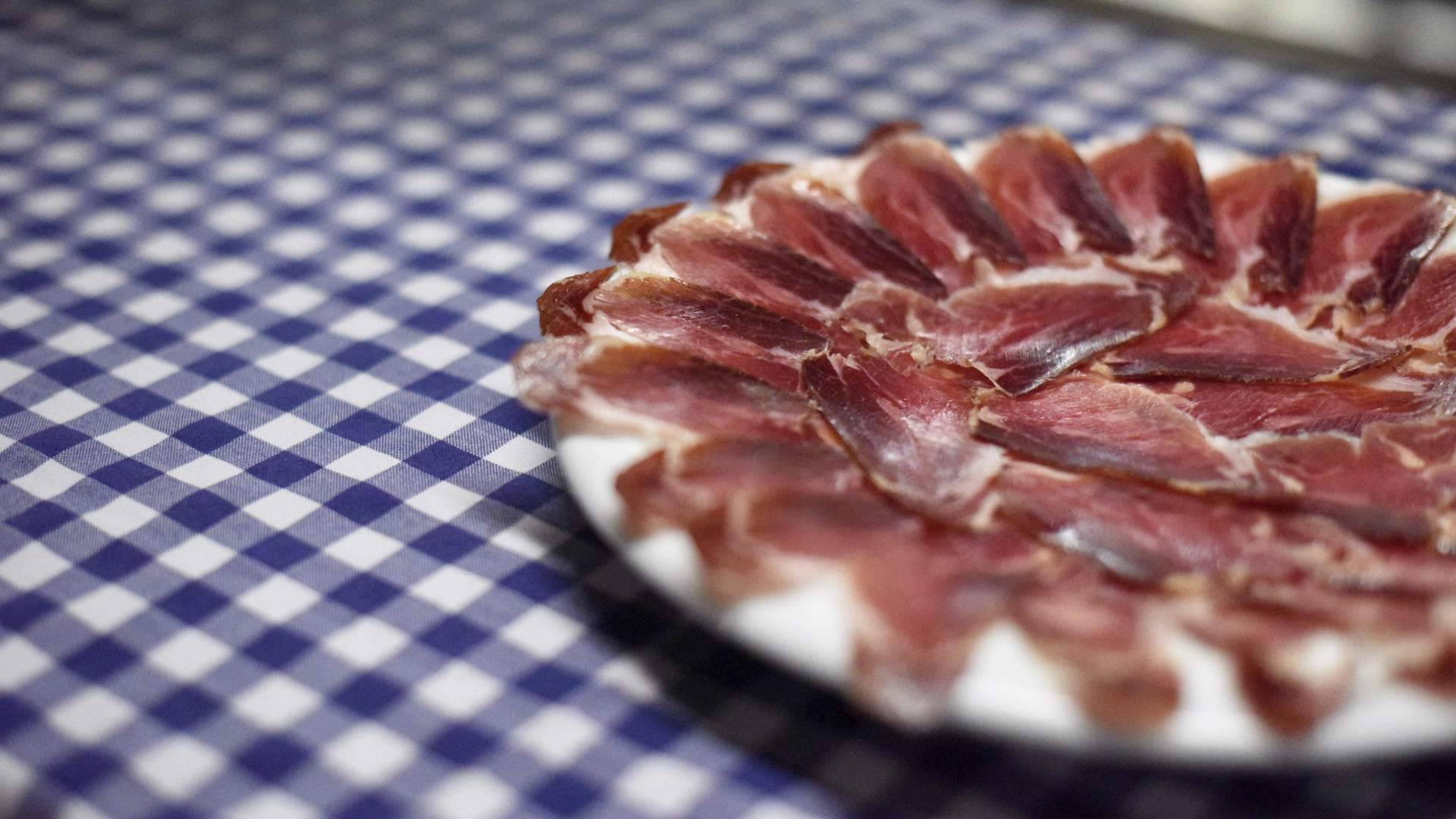 Casi tres décadas de guisos y buen ambiente en el rincón donde la gastronomía de toda la vida no entiende de prisas