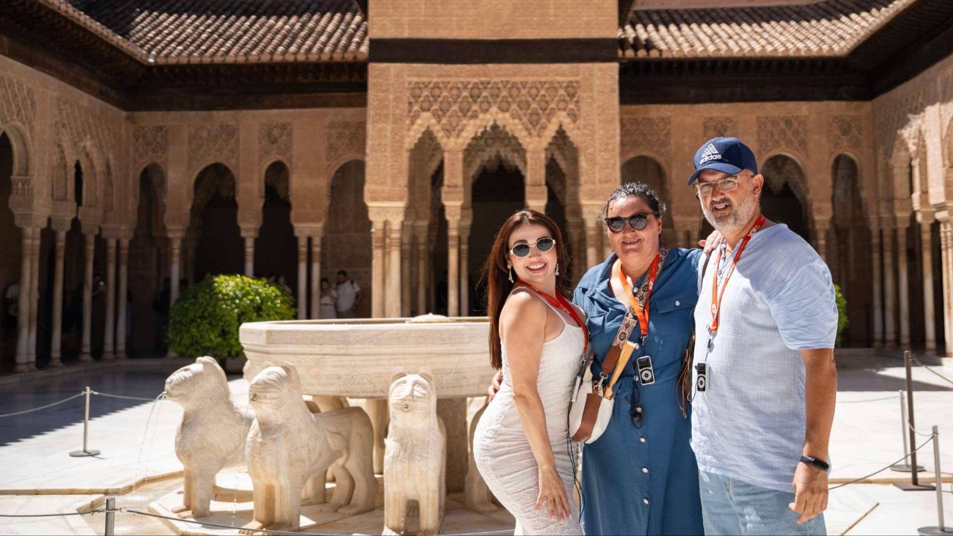 Granada y la Alhambra, entre las escapadas de un día más atractivas desde Sevilla
