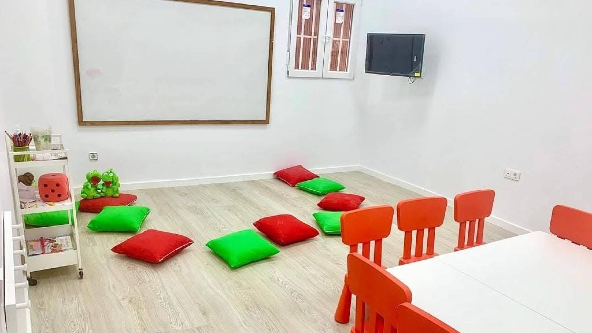 Red Dragon English Academy transforma la enseñanza del inglés con un método cercano y dinámico