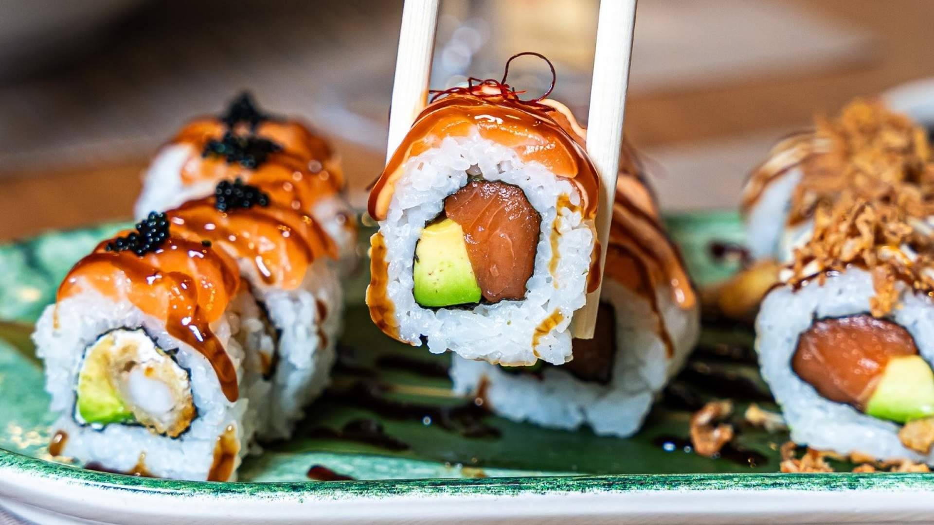 La Uramakeria se posiciona en una búsqueda cada vez más común; dónde pedir sushi a domicilio en Barcelona