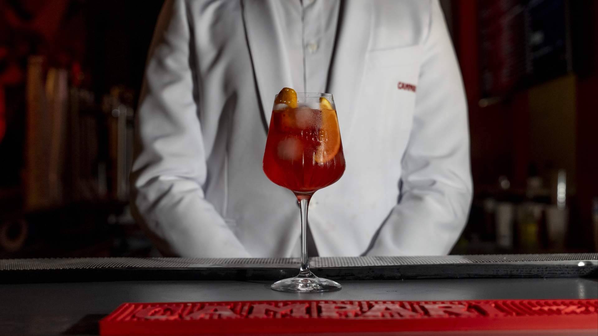 Campari y Cibeles de Cine vuelven a convertir los jueves de verano en Madrid en noches de cine y cócteles