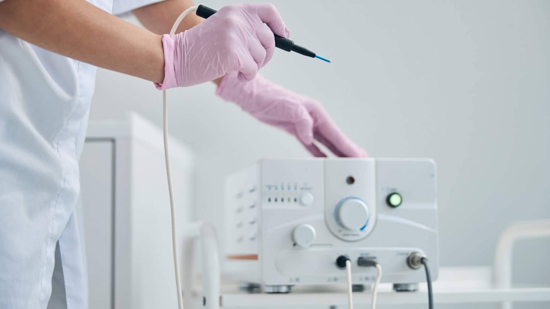 Electrobisturíes DIATERMO; monopolar, bipolar y accesorios para cirugía menor ambulatoria