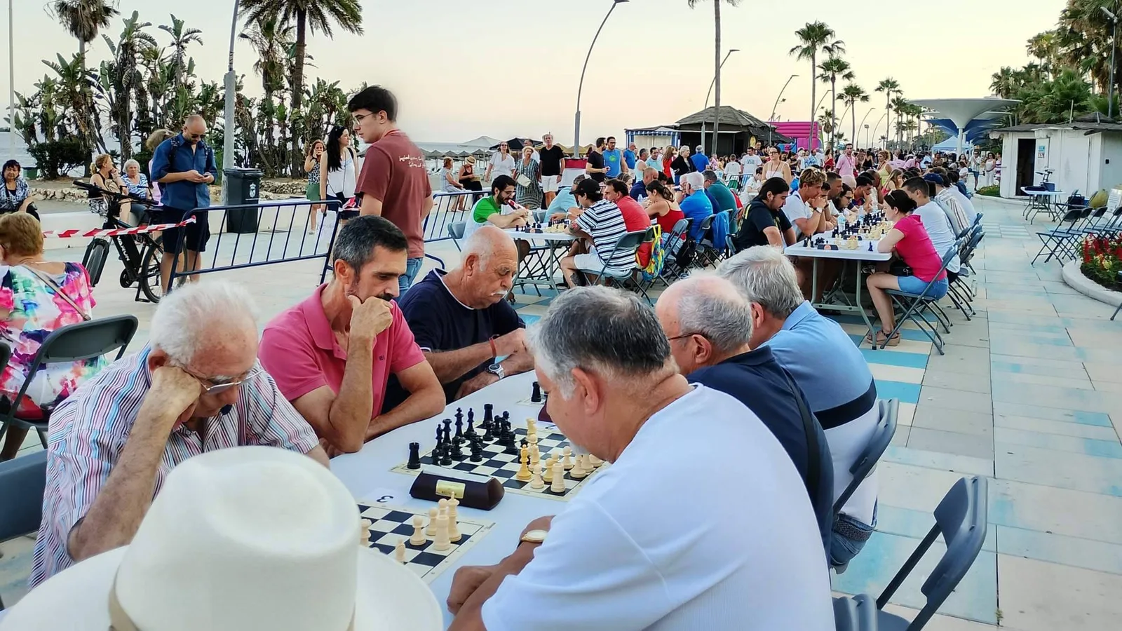 El III Memorial D. Juan Miguel Abril Rodríguez consolida su homenaje al legado del ajedrez en Estepona