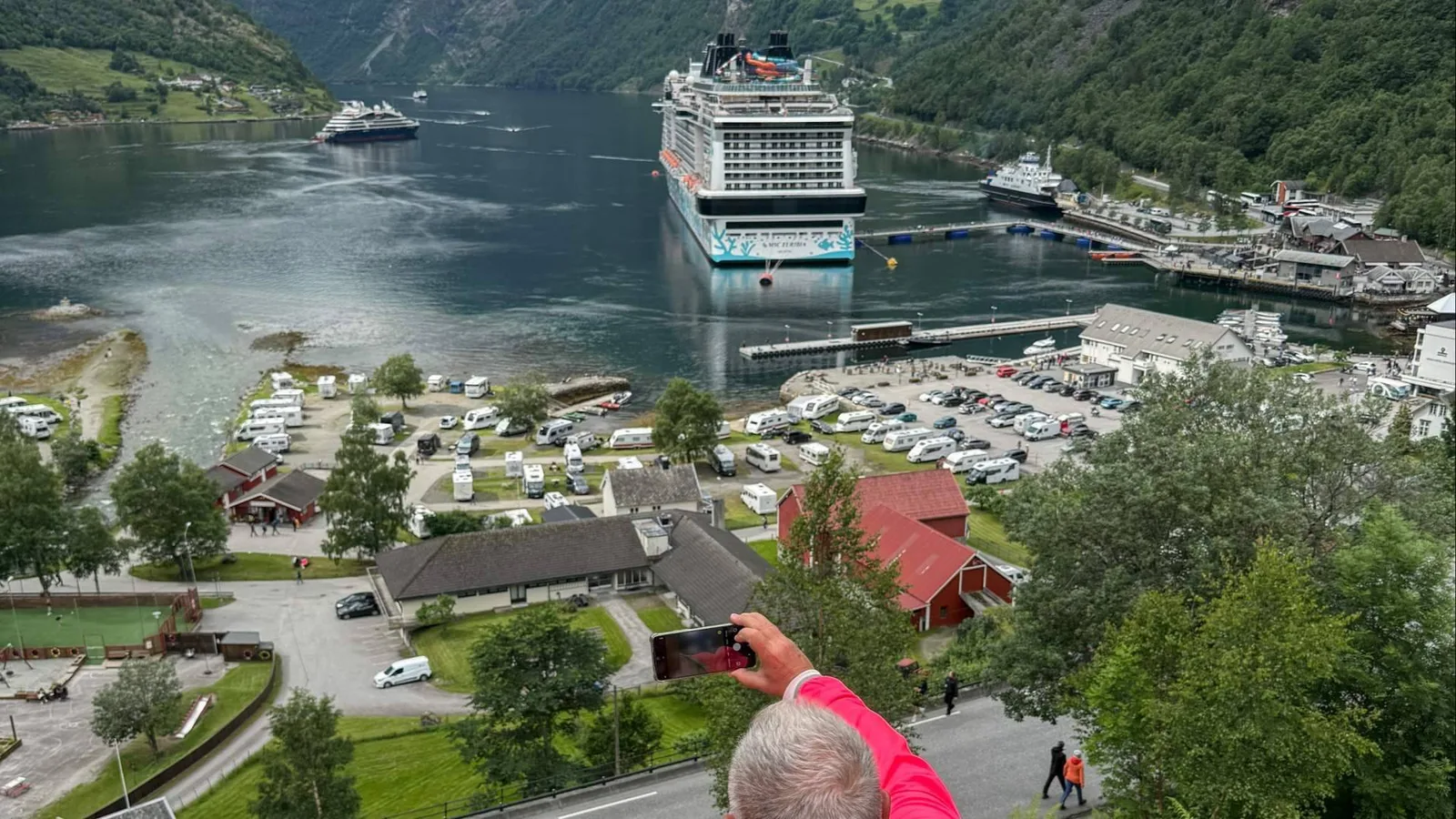 Crucero u hotel de 4 estrellas; una comparación real entre coste y servicios incluidos