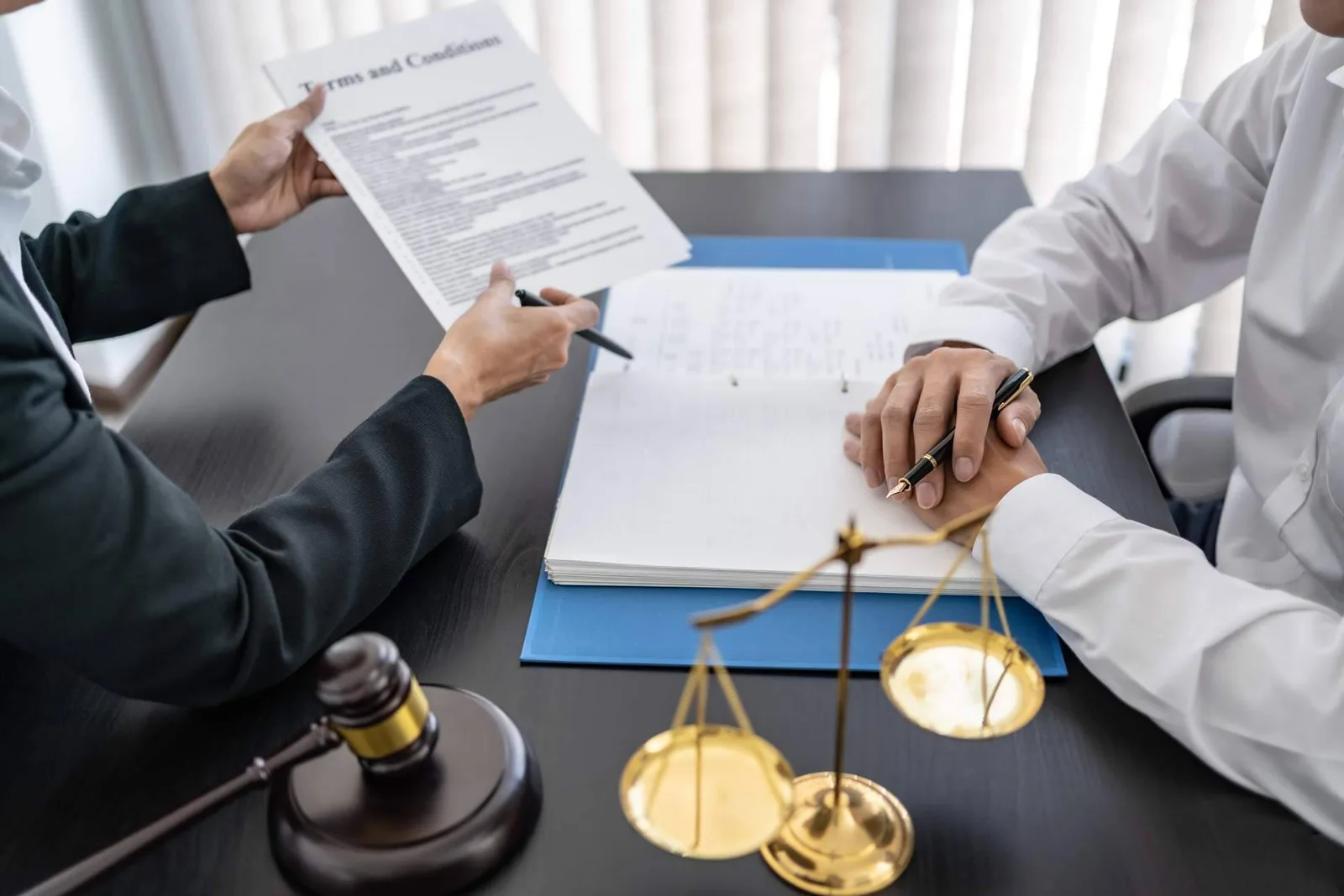 La importancia de contar con un abogado penalista especializado para afrontar un proceso penal con garantías