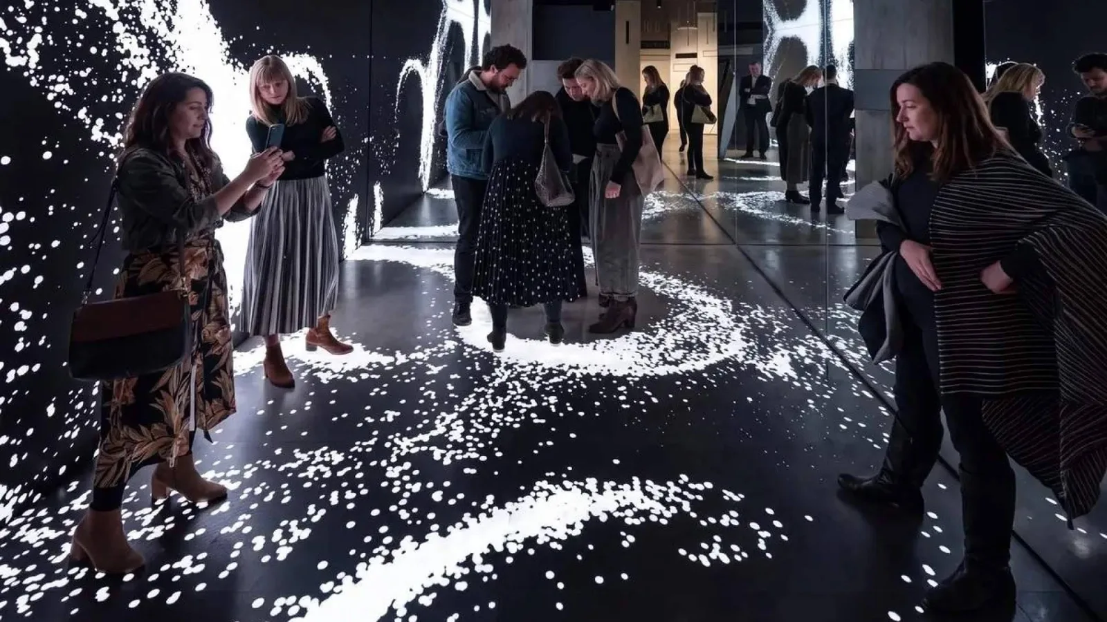 APL Hub coordina el alquiler de pantallas LED en Barcelona para eventos corporativos de alto nivel