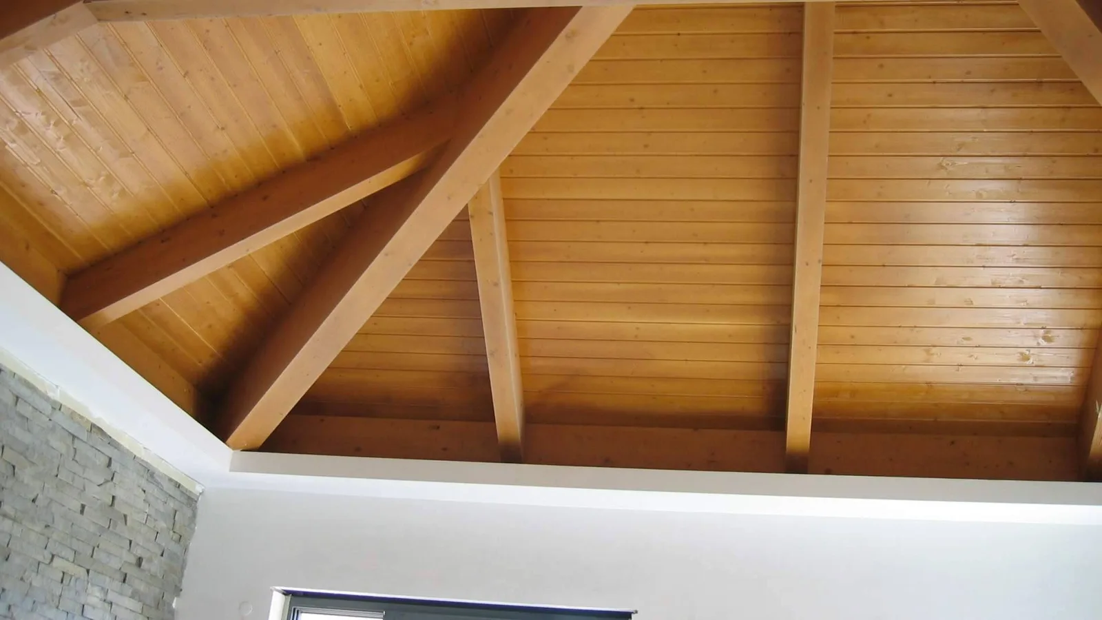 Los paneles sándwich de madera de Caliplac resuelven los problemas estructurales en la rehabilitación de inmuebles antiguos